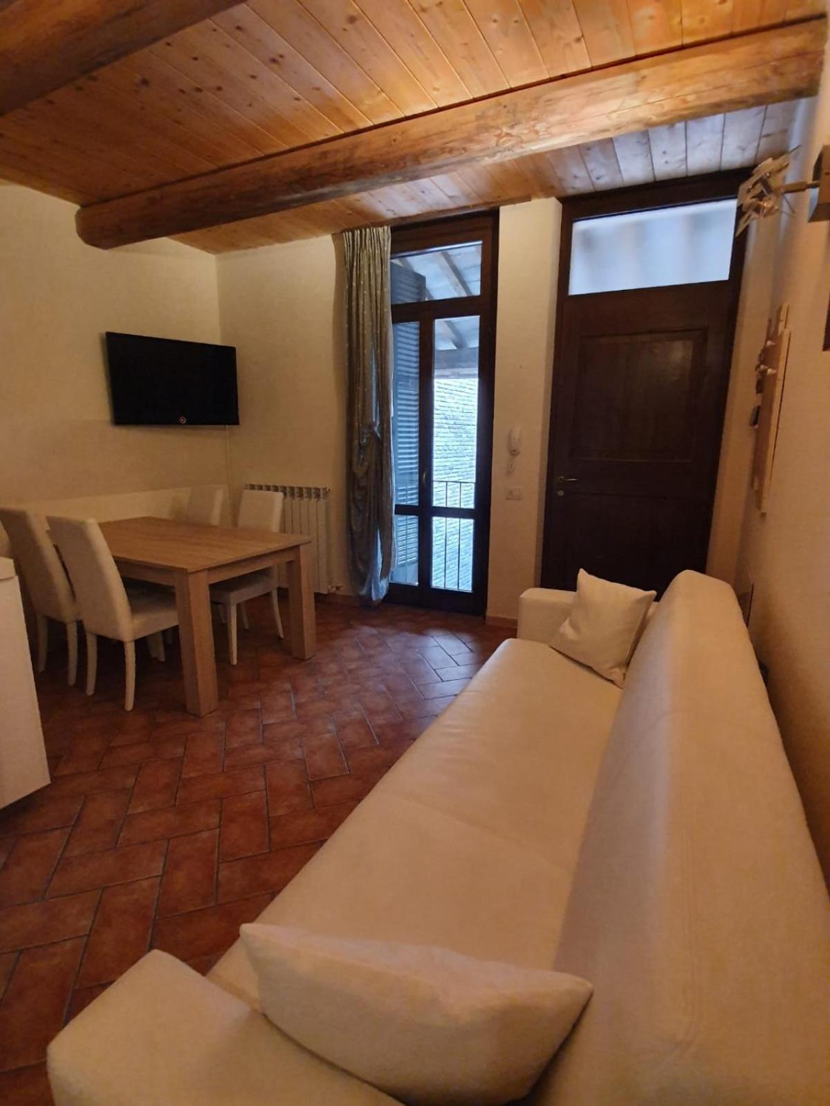Il Borghetto Medievale Suite Fabriano Eksteriør bilde